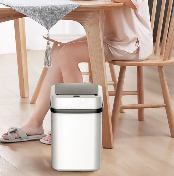 Caneca de Basura con Sensor